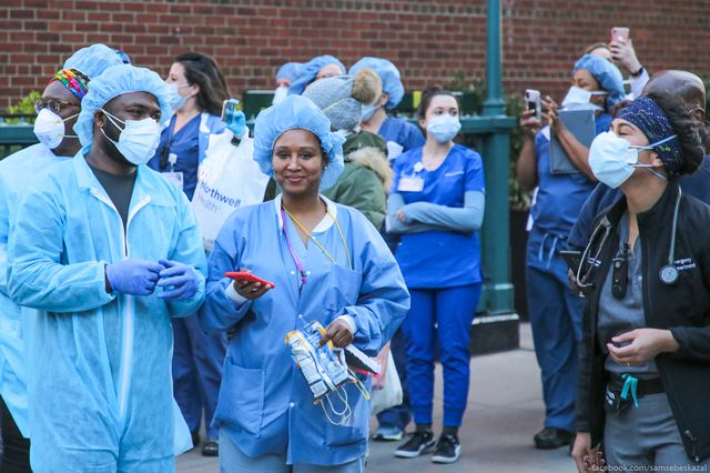 A photo of health care workers in Manhattan in April 2020